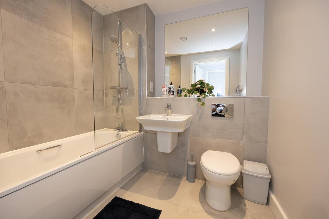 Contemporary 3 Bedrooms Apartment Manchester City Extérieur photo
