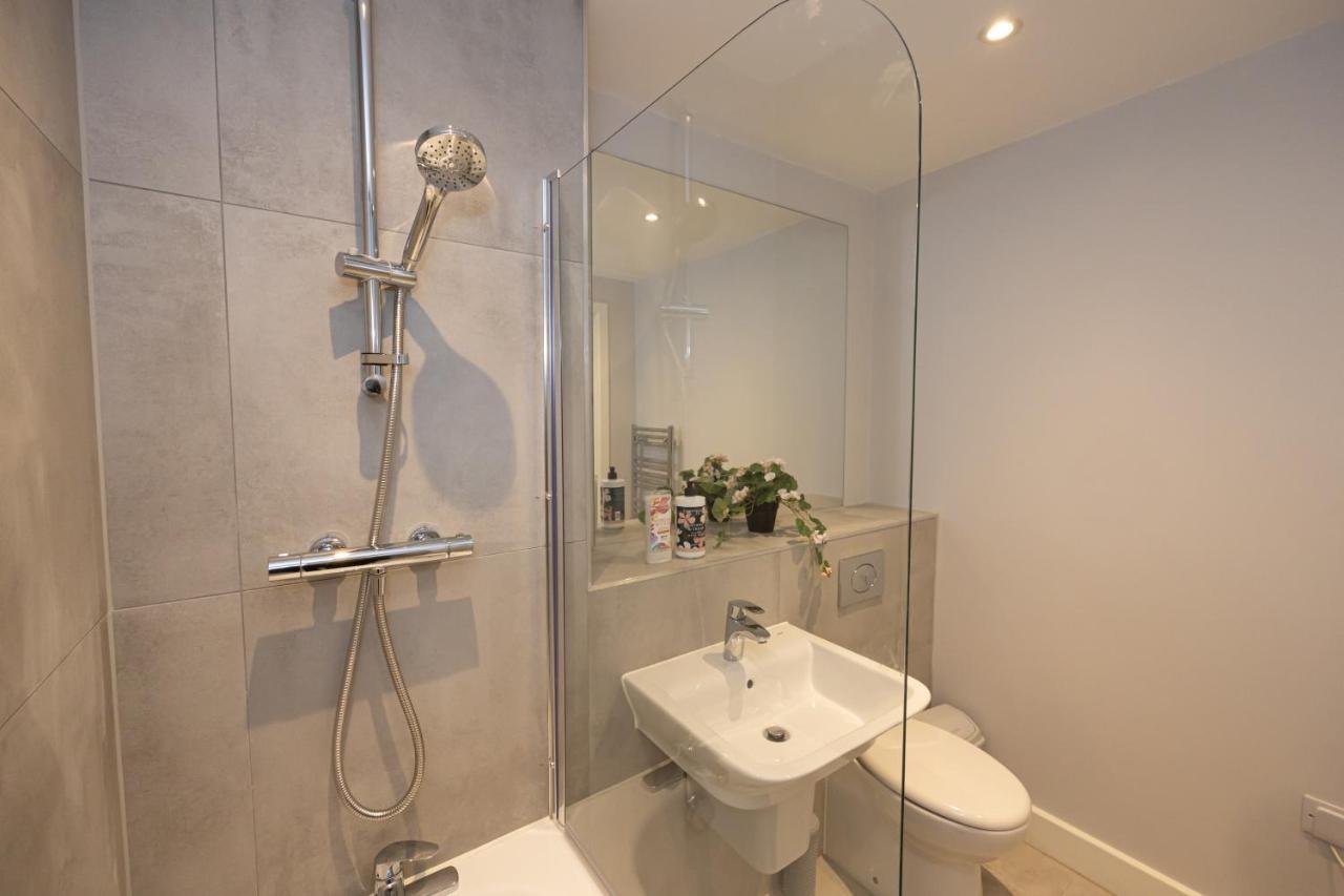 Contemporary 3 Bedrooms Apartment Manchester City Extérieur photo